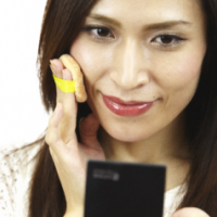 目の下のたるみをとる方法:たるみ隠しメイク